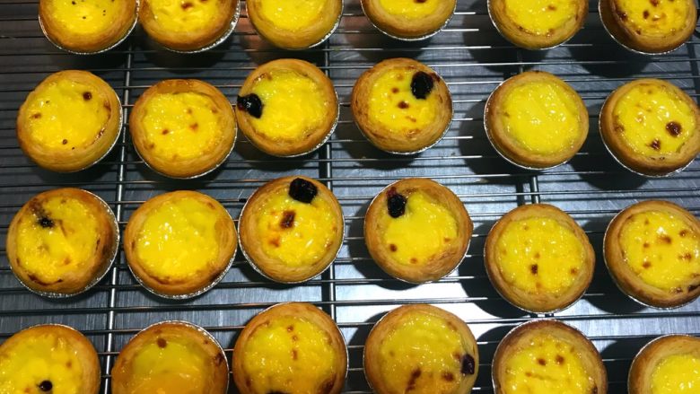 商业版蛋挞,晾凉之后的效果，没有果肉调出，很光亮饱满