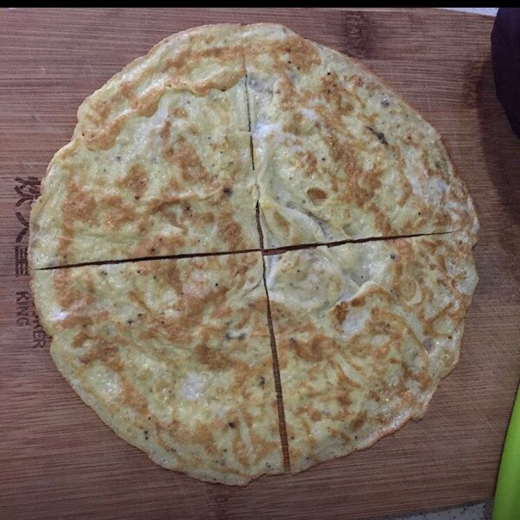 快手吐司三明治,一切四瓣备用