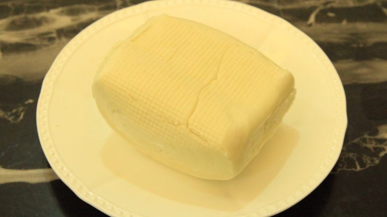馒头火腿鸡蛋饼,<a style='color:red;display:inline-block;' href='/shicai/ 504'>馒头</a>一个,冷的更好切