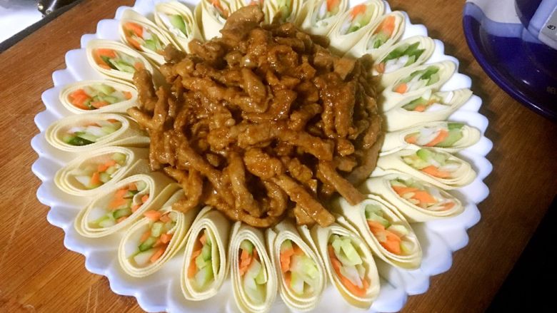 美若夏花的京酱肉丝,如果水多，可添加适量水淀粉，成品图