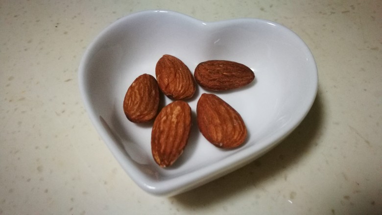 百变水果~菠萝酸奶杯,大桃仁