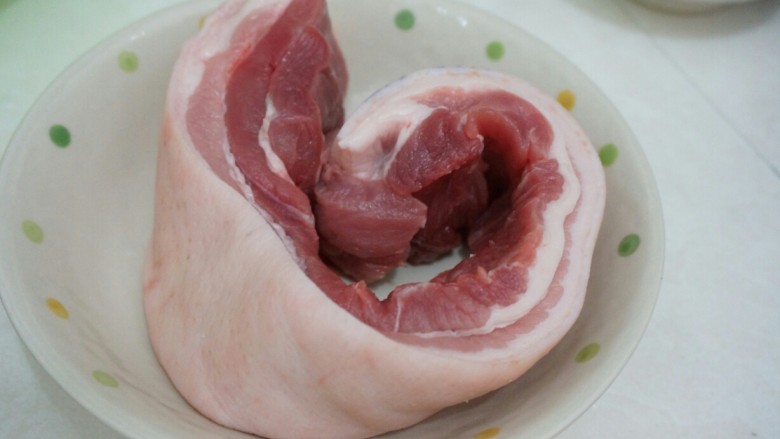 胖虎的冬日红烧肉,够分量的带皮<a style='color:red;display:inline-block;' href='/shicai/ 428'>五花肉</a>;
