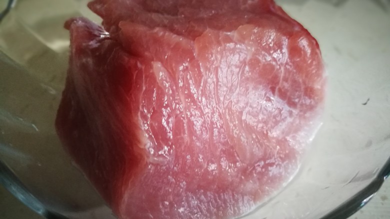 百变水果+菠萝咕咾肉,<a style='color:red;display:inline-block;' href='/shicai/ 11224'>猪里脊</a>洗净
