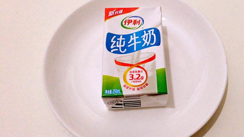 芒果牛奶布丁🍮,纯<a style='color:red;display:inline-block;' href='/shicai/ 219'>牛奶</a>一盒,用量是150g,用不了一大盒