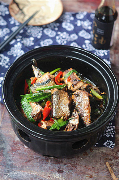 蒜苗秋刀鱼,真香呀