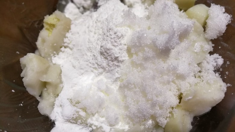竽芝小甜饼,放入棉糖,