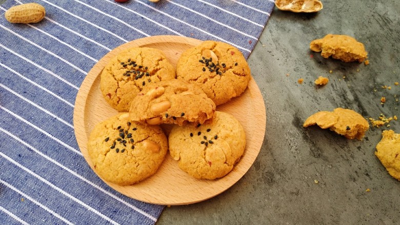 花生酥,晾凉后酥酥脆的