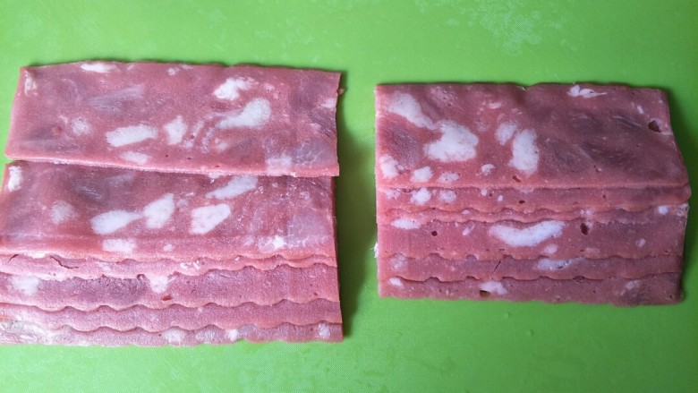 培根金针菇卷,<a style='color:red;display:inline-block;' href='/shicai/ 443'>培根</a>对半切断