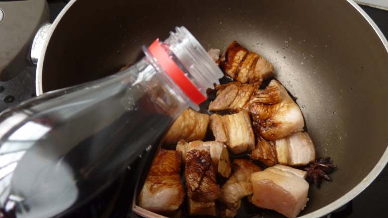 快乐红烧肉,注入<a style='color:red;display:inline-block;' href='/shicai/ 911'>可乐</a><a style='color:red;display:inline-block;' href='/shicai/ 911'>可乐</a>