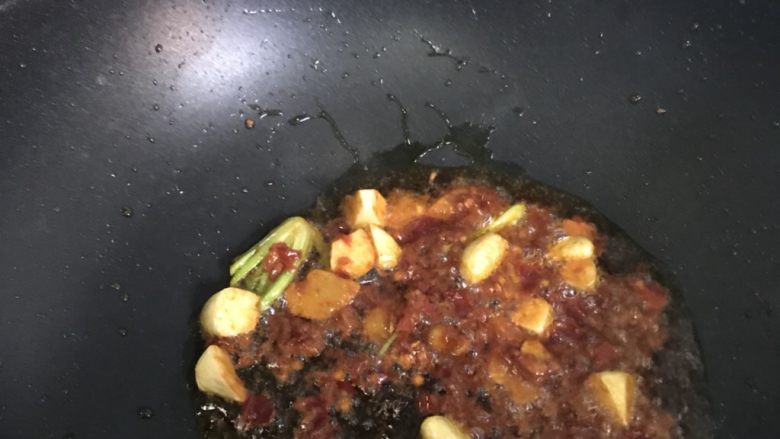 水煮肉片,炒出红油