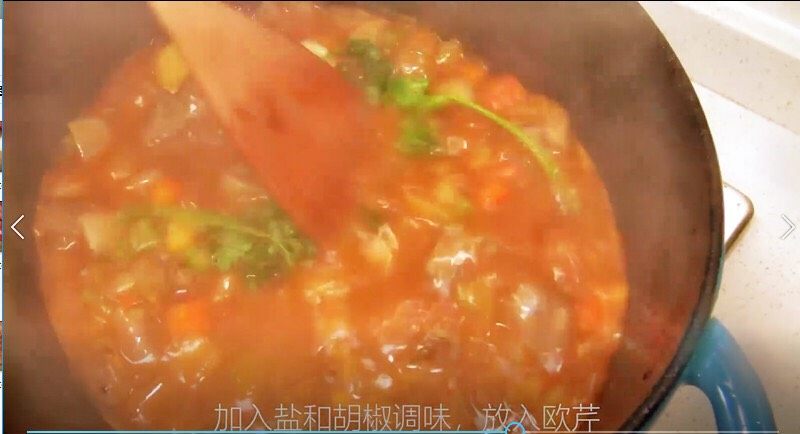 【睦感料理】法式炖羊肉,在加入欧芹、盐、胡椒调味