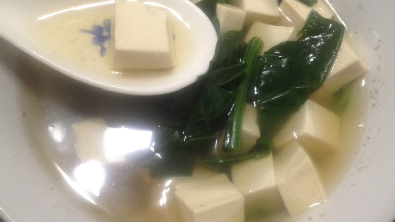豆腐菠菜汤,豆腐菠菜汤