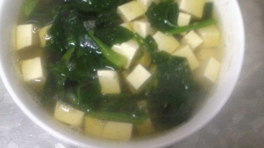 豆腐菠菜汤