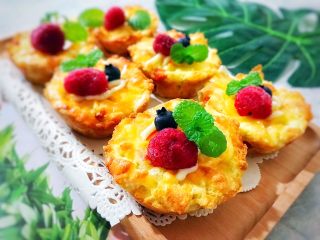 创意料理の马苏里拉奶酪芝士馒丁水果挞