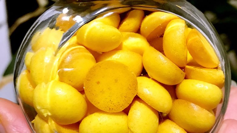 宝宝蛋黄手抓溶豆
,挤成圆的也很不错哦
