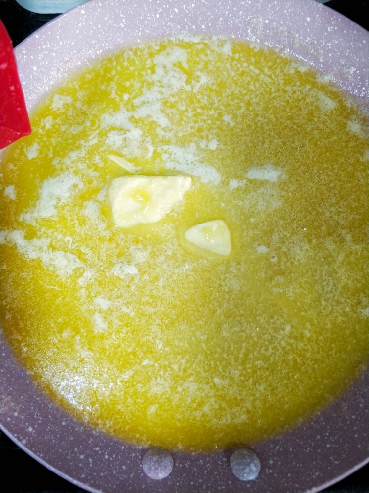 雪花酥,<a style='color:red;display:inline-block;' href='/shicai/ 887'>黄油</a>，融化