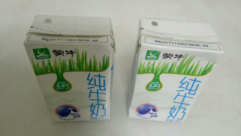 自制酸奶,蒙牛纯酸奶2盒