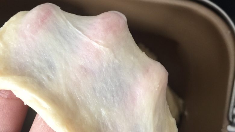 香葱肉松面包卷(65度汤种法),开始揉面程序,面团达到扩展状态