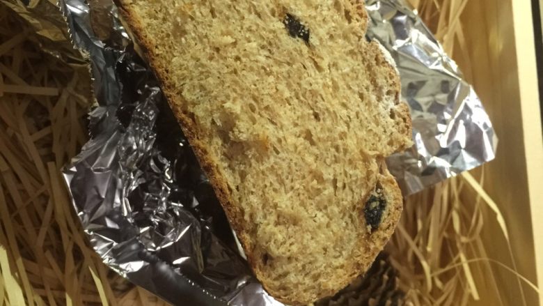 全麦红糖软欧包,来张切面图,表皮酥香,内部疏松