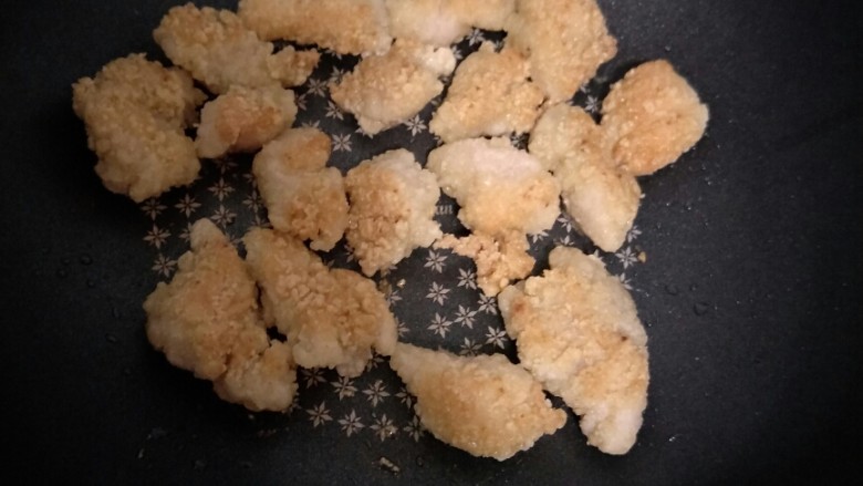 棒棒的汉堡!(儿子命名),翻面炸至金黄
