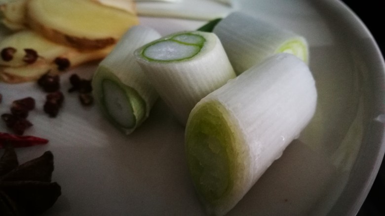美味素菜之卤豆腐+卤蛋,<a style='color:red;display:inline-block;' href='/shicai/ 3250'>葱</a>切段