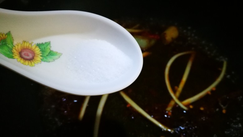 美味素菜之卤豆腐+卤蛋,加入盐