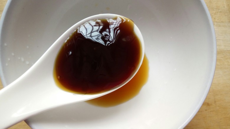 创意摆盘~蚝油香菇油菜,加入<a style='color:red;display:inline-block;' href='/shicai/ 721'>蚝油</a>
