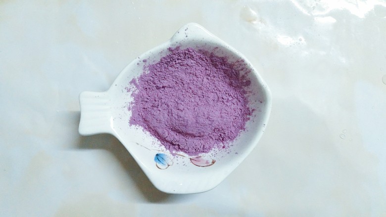 紫薯干虾仁肠粉,称<a style='color:red;display:inline-block;' href='/shicai/ 10124'>紫薯粉</a>十克!