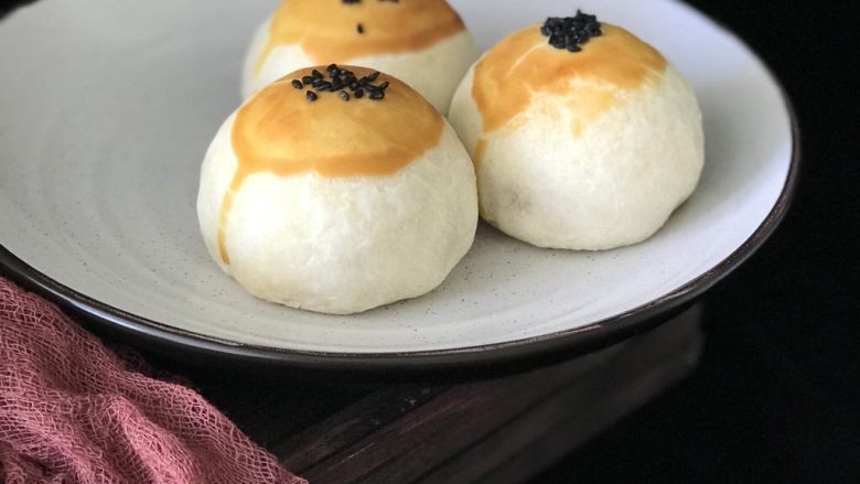 蛋黄酥,白胖子