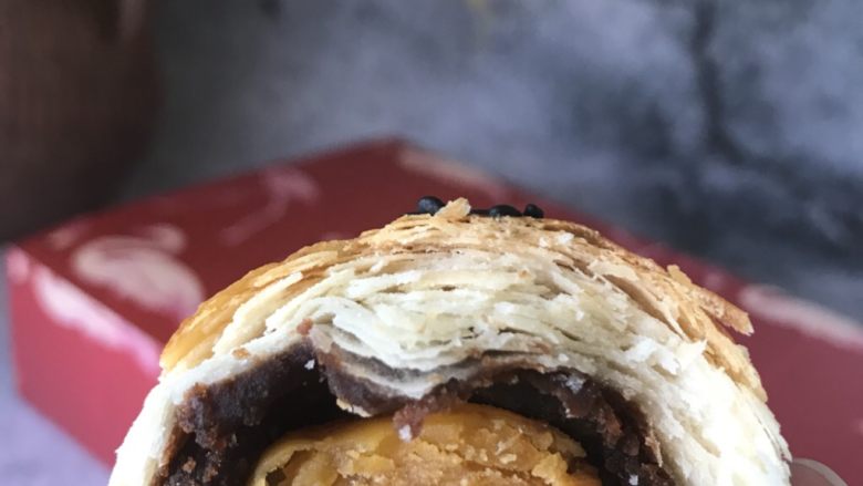 蛋黄酥,装盒送人倍有面