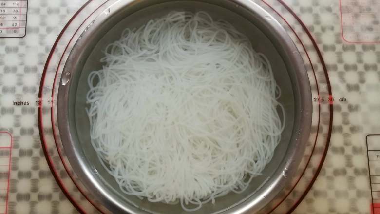 全州红油米粉(清淡口味),米粉捞出来过凉水