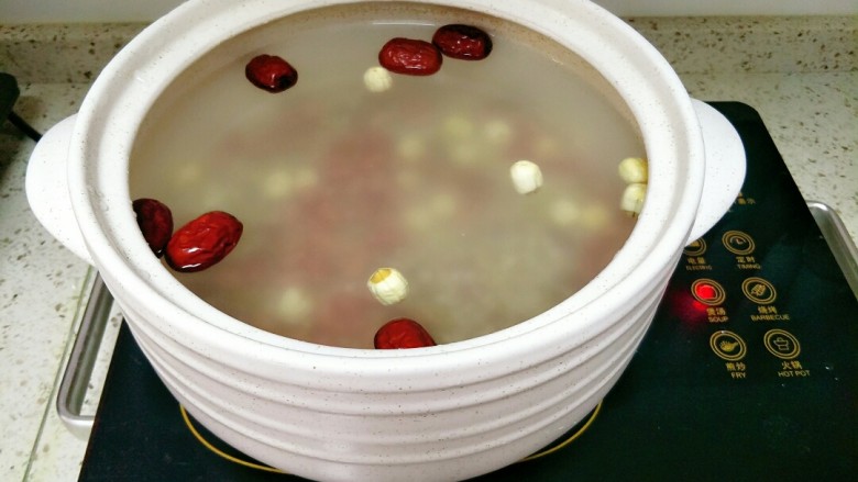 腊八粥,加入适量水