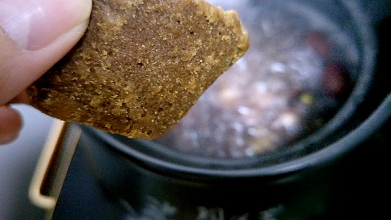 腊八粥,差不多可以吃了,放入黑糖