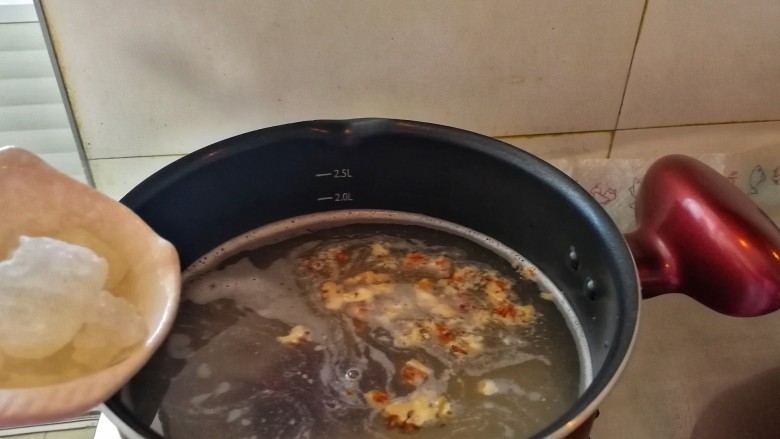 东北腊八粥,放进冰糖