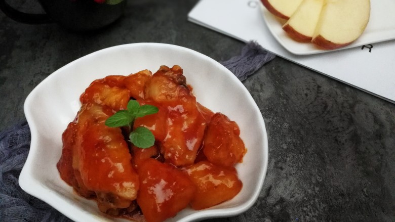 苹果的别样吃法~苹果鸡翅,酸酸甜甜,太好吃了😊