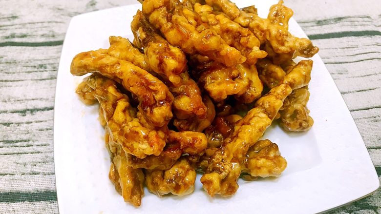 糖醋里脊,出锅装盘