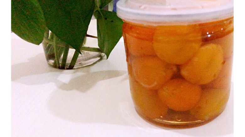 冰糖金桔🍊,嘿嘿,这样是不是很像小时候吃的罐头