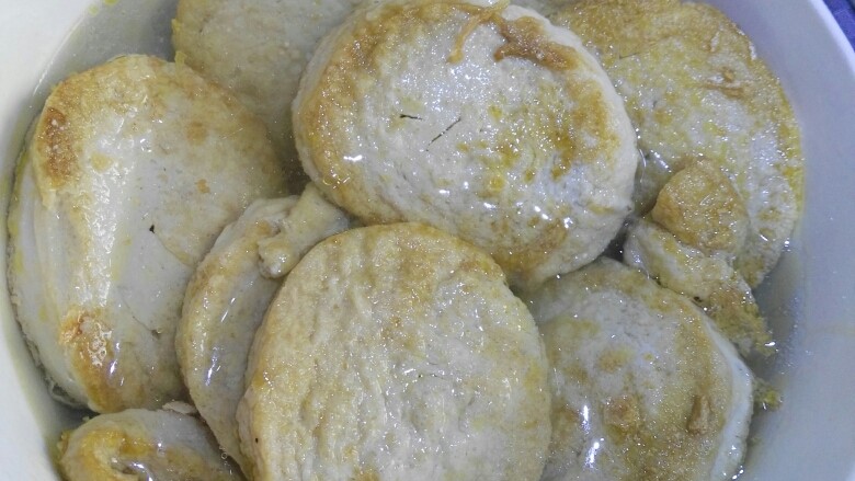 三味素鸡,然后用开水泡十五分钟,备用