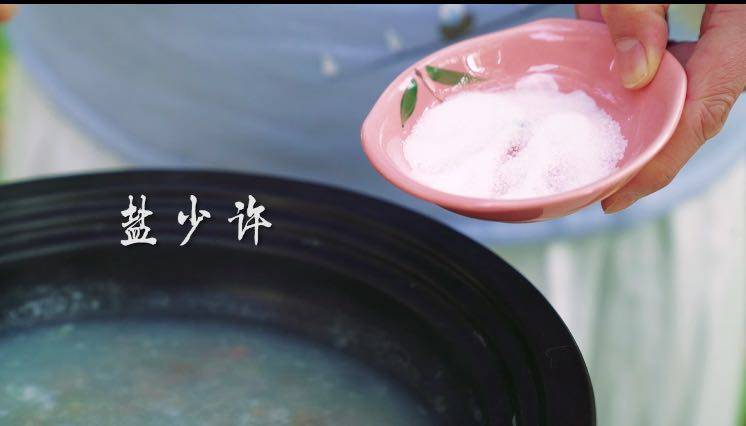 自从煮了这碗东坡羹，蛙都不出门了,加入少许盐