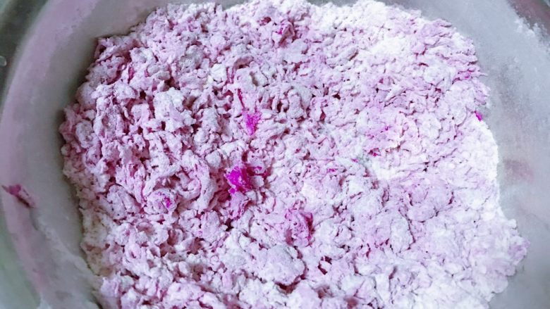 玫瑰花煎饺(无色素),面粉呈棉絮状