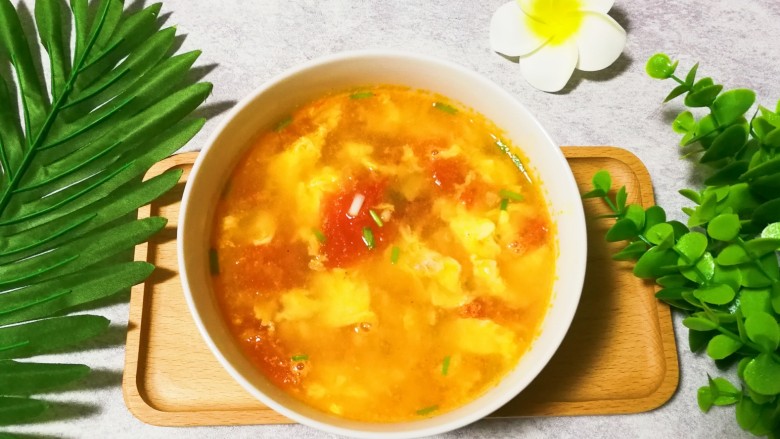 金枝玉叶香鲜榨菜番茄蛋花汤
,香鲜榨菜番茄蛋花汤非常开胃好喝!