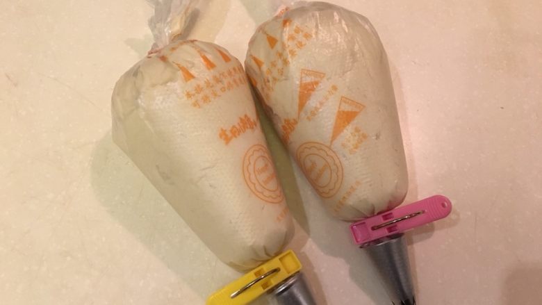 西班牙油条@吉拿棒,这分量我分两袋,旋转收口即可