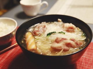 羊肉丸子萝卜酸菜粉丝砂锅