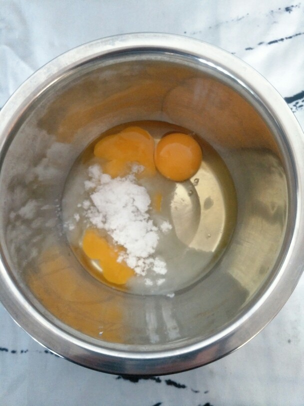 自己配无添加华夫饼粉,加入配方里的<a style='color:red;display:inline-block;' href='/shicai/ 10588'>糖</a>