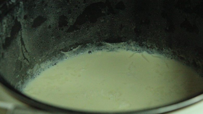 豆腐脑~电饭煲版,第一次虽说有瑕疵,但是成型了,自己还是很满意的