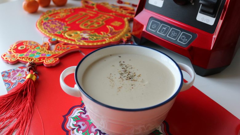 奶油蘑菇浓汤,魔力小红5分44秒即可完成口感香浓丝滑的奶油蘑菇浓汤,这个冬天一定要来一碗哦~