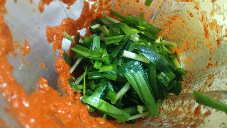 韩式辣酱【面包机“泡菜”菜谱提炼】,<a style='color:red;display:inline-block;' href='/shicai/ 116'>韭菜</a>放料理机,
