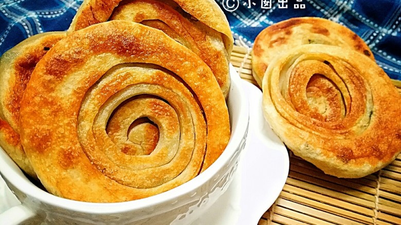 济南名小吃――油旋儿,成品。