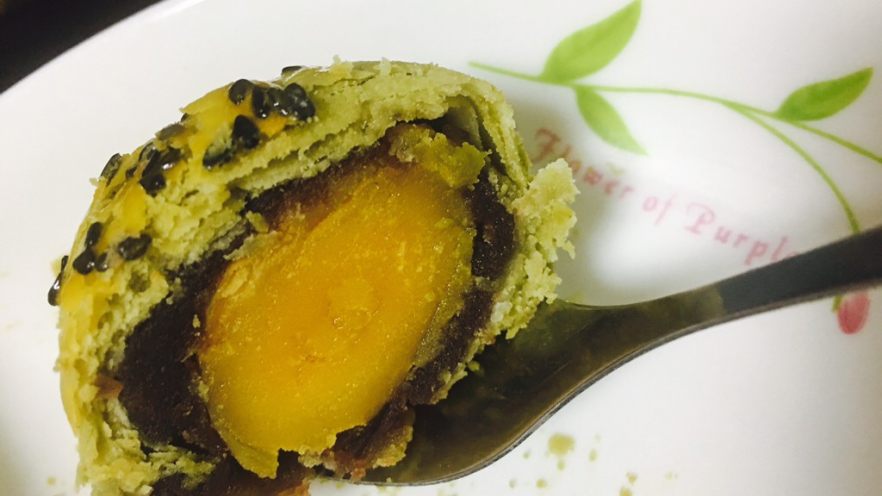 豆沙抹茶蛋黄酥