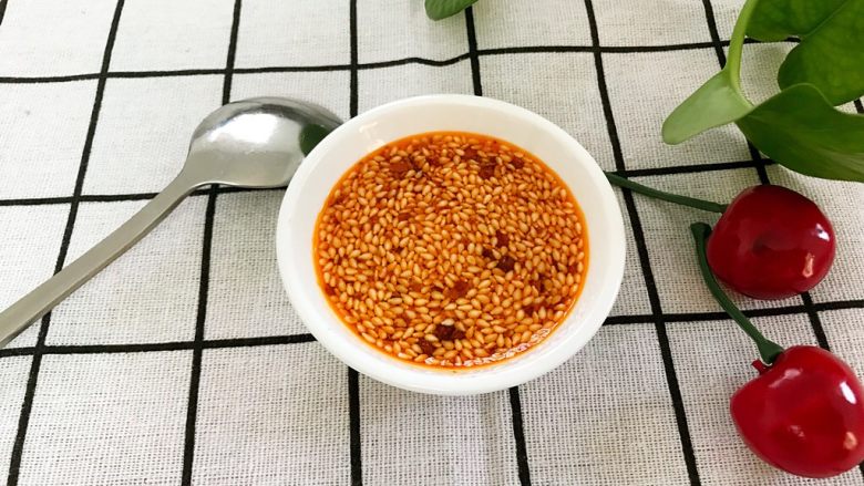 芝香辣椒油,是不是很诱惑啊 